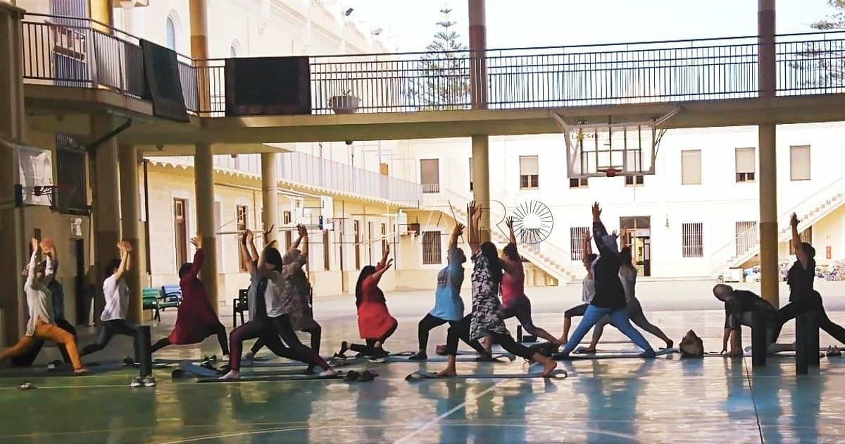 yoga 2 La Comunidad Hindú de Melilla convoca a un taller solidario de Yoga para ayudar a los afectados por las inundaciones