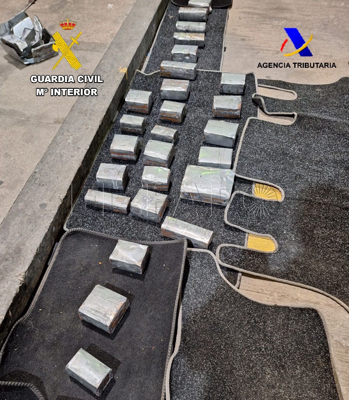 Detenido por llevar 23,6 kilos de hachís en el coche para embarcar a Motril
