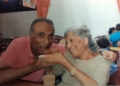 Con mi madre Janki Nanwani otra Ramesh Ramchand, 'El indio' en La Salle y 'El español' en la India
