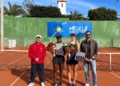 DOBLES Campeonas SIMUNYU STEUR Partido de nivel en la final individual