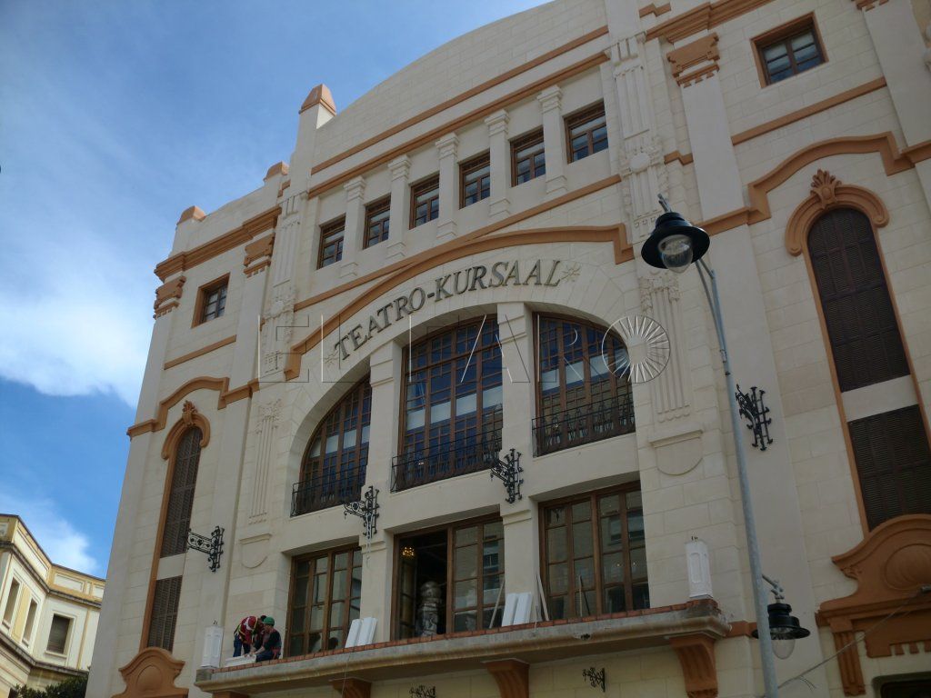 El Kursaal 2 El Teatro Kursaal pasa a ser titularidad de la Ciudad Autónoma