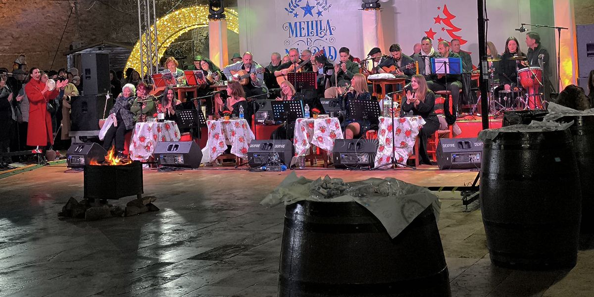 Foto La Navidad baila al ritmo de la Zambomba