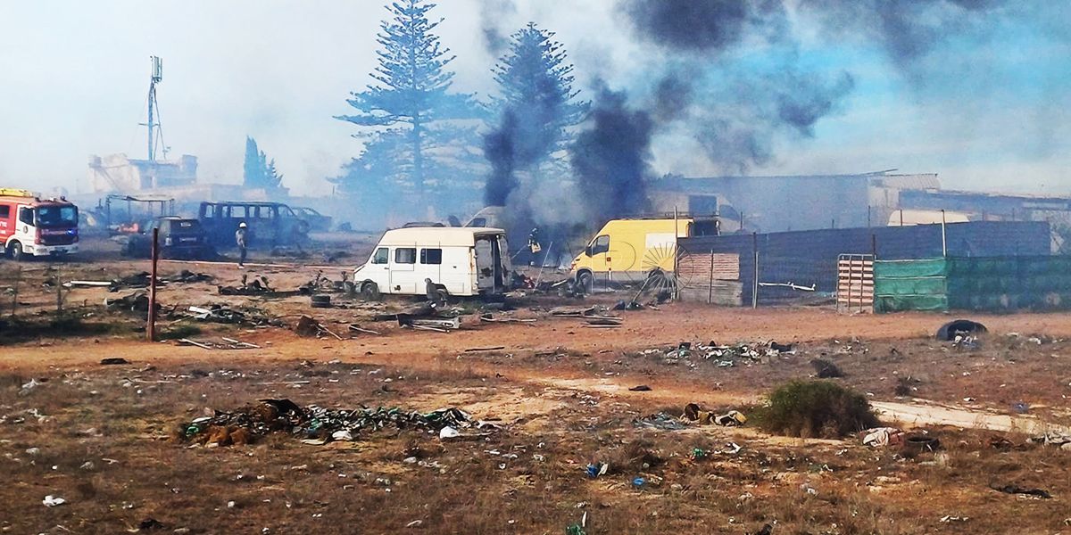 REDES Controlados los incendios del Barrio Chino y la incineradora