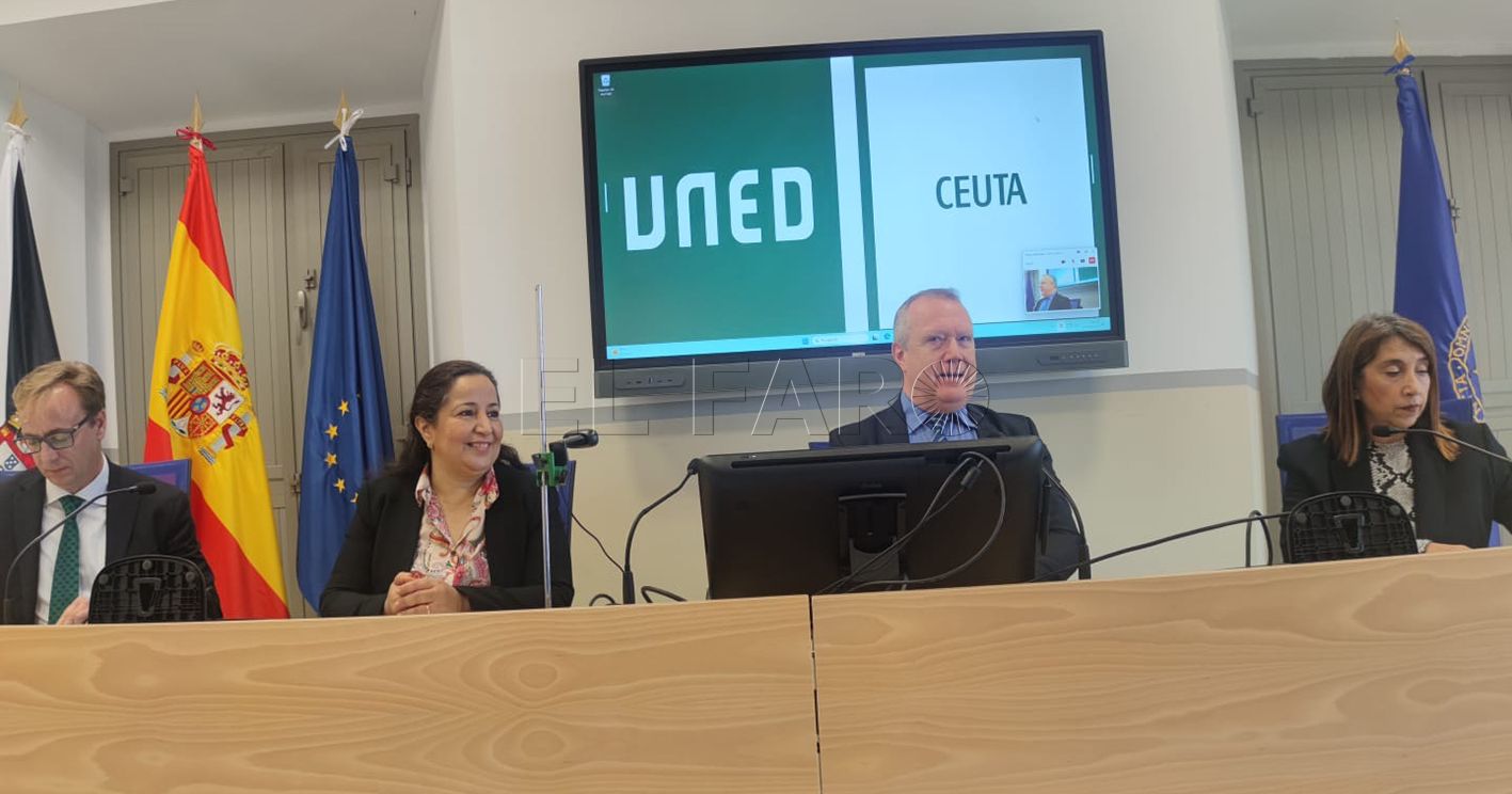WhatsApp Image 2024 12 03 at 13.38.25 recorte Nayat Mohamed propone Melilla y Ceuta como "puentes de oportunidades entre dos continentes"