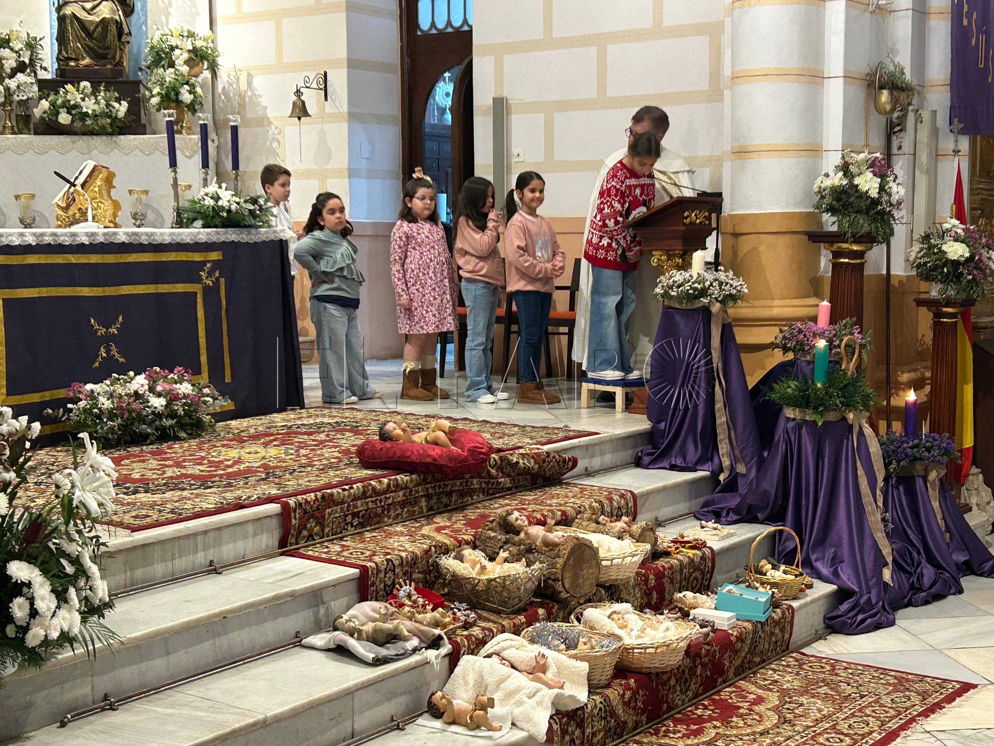 Bendición del niño Jesús en la Iglesia parroquial del Sagrado Corazón de Melilla