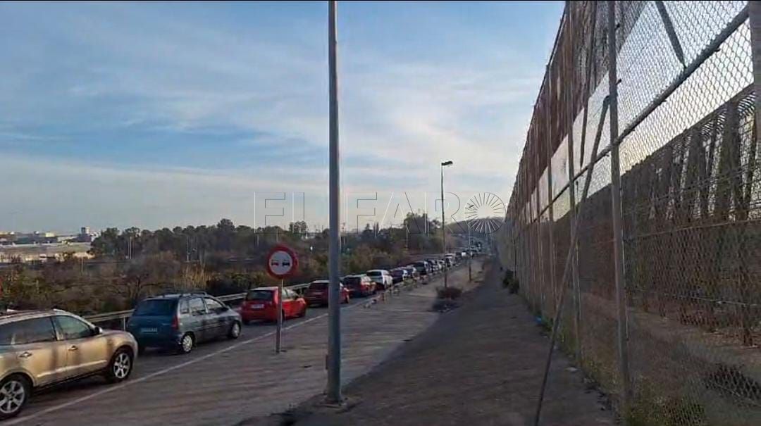 WhatsApp Image 2024 12 15 at 16.17.10 Cientos de coches abarrotan la frontera de Beni-Enzar este fin de semana