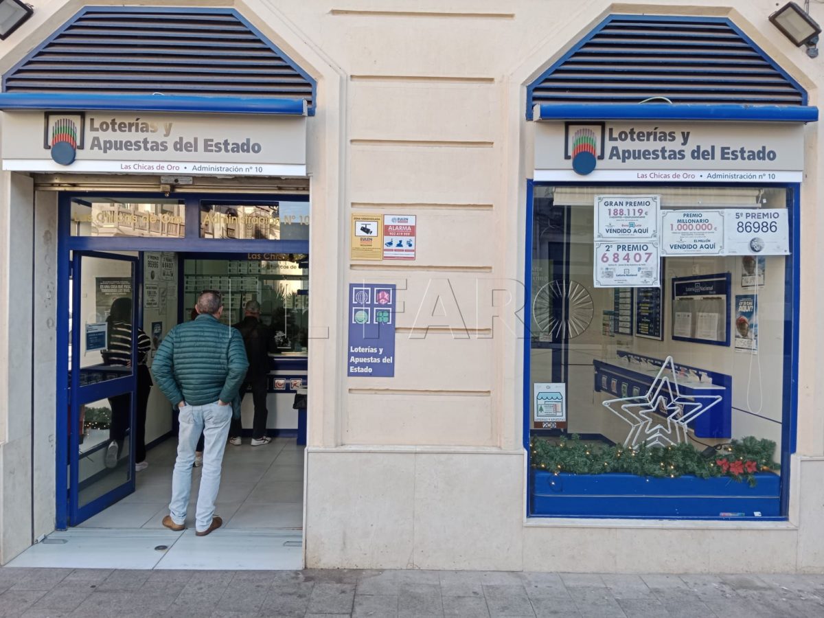 WhatsApp Image 2024 12 17 at 11.30.43 1 e1734438359100 Lotería de Navidad 2024 en Melilla: muchas compras, supersticiosos y números preferidos