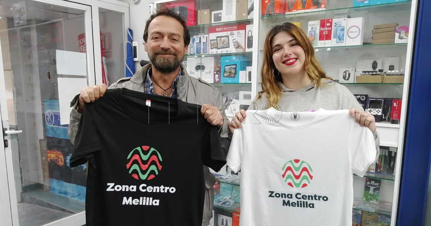 Zona Centro regala en un sorteo 15 camisetas con el logotipo de la asociación