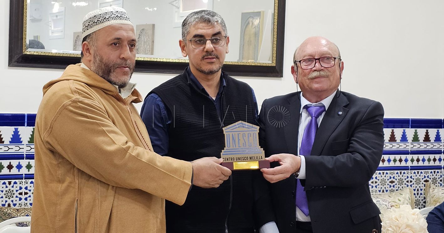 a4ac4f7f 683c 4a21 9645 479249f90f8d recorte Respuesta al homenaje de la CIM al gran Imam Si Ouari: una falta de respeto a su legado