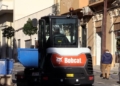 maquina arboles El primer tramo de García Margallo ya luce su nuevo arbolado