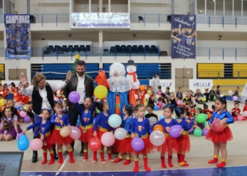 superman 1 El Festival de Gimnasia Rítmica de Navidad llenó de color el pabellón