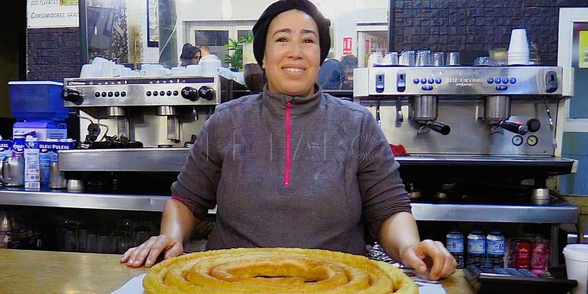 1 32 Los melillenses se decantan por el chocolate con churros para empezar el año con buen pie