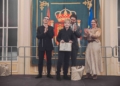 2 3 Doce estudiantes, premiados por sus trabajos acerca de la Constitución
