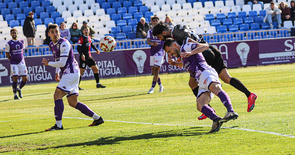 2202000 El imparable líder corta la racha triunfal del Melilla