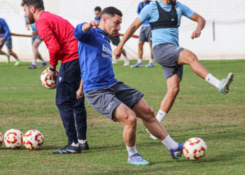 25D 2 3 Plan de viaje azulino para jugar frente al C.P. Cacereño