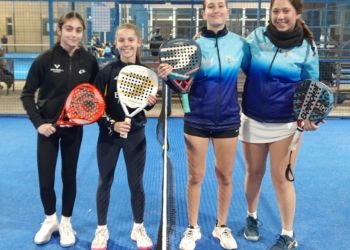 Campeonas de la Categoría Infantil (izquierda) y Junior (derecha).