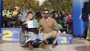 GgIIbyHW0AAoH8B Álvaro Martínez y Lucía Faus, ganadores de la San Silvestre Melilla 2024