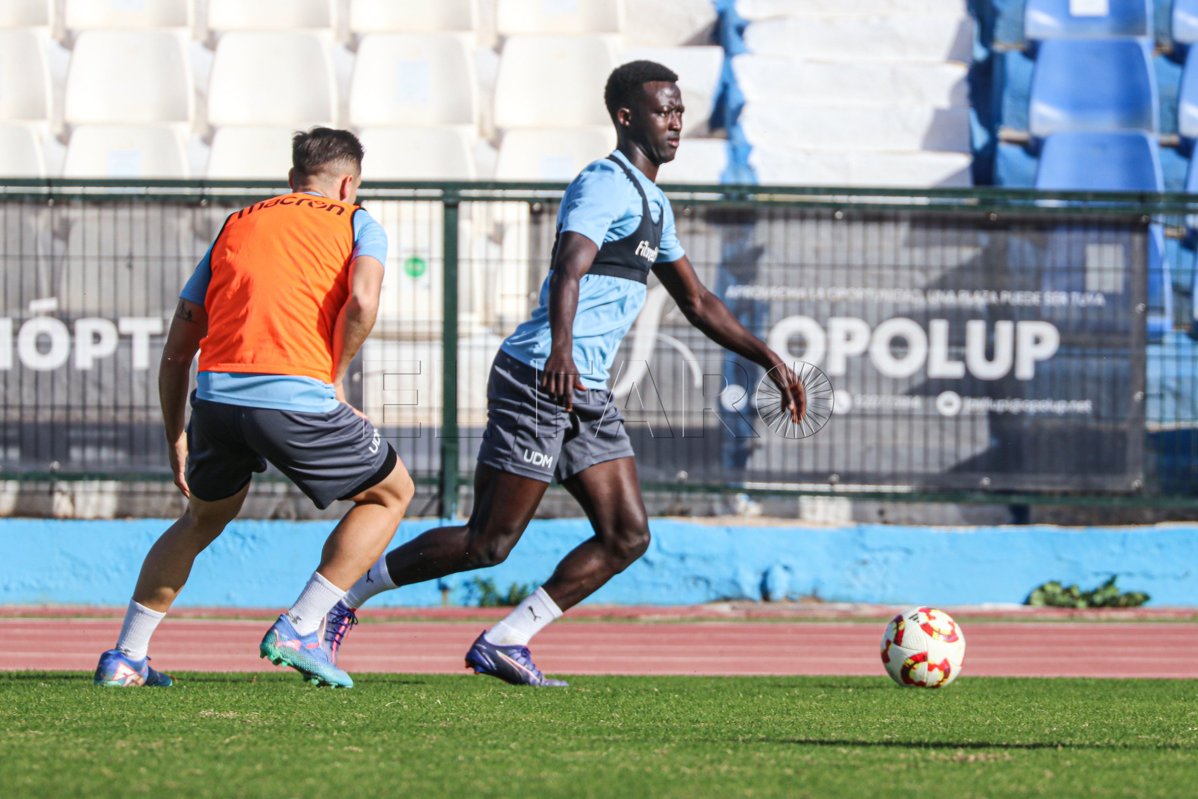 Gh MphyWcAA8Zsp La UD Melilla cierra la cesión del senegalés Moha Bassele
