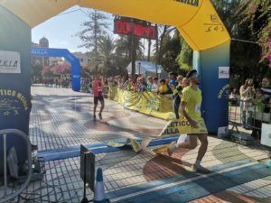 WhatsApp Image 2024 12 31 at 14.49.05 1 Álvaro Martínez y Lucía Faus, ganadores de la San Silvestre Melilla 2024