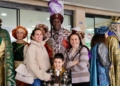 WhatsApp Image 2025 01 05 at 18.57.58 1 Los Reyes Magos entregan regalos a siete niños en el Hospital Comarcal