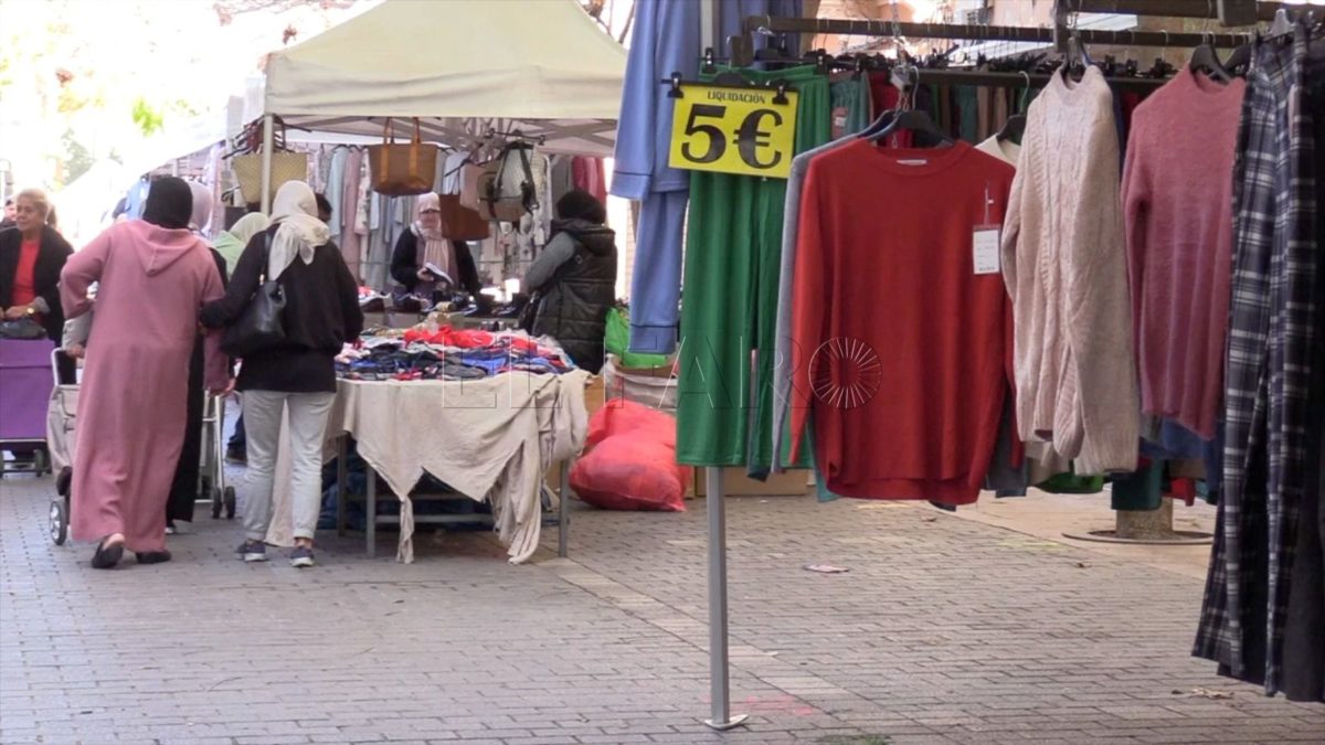 WhatsApp Image 2025 01 07 at 11.38.52 e1736248625962 Los comerciantes del mercadillo de García Cabrelles, hartos tras una campaña de Reyes nefasta