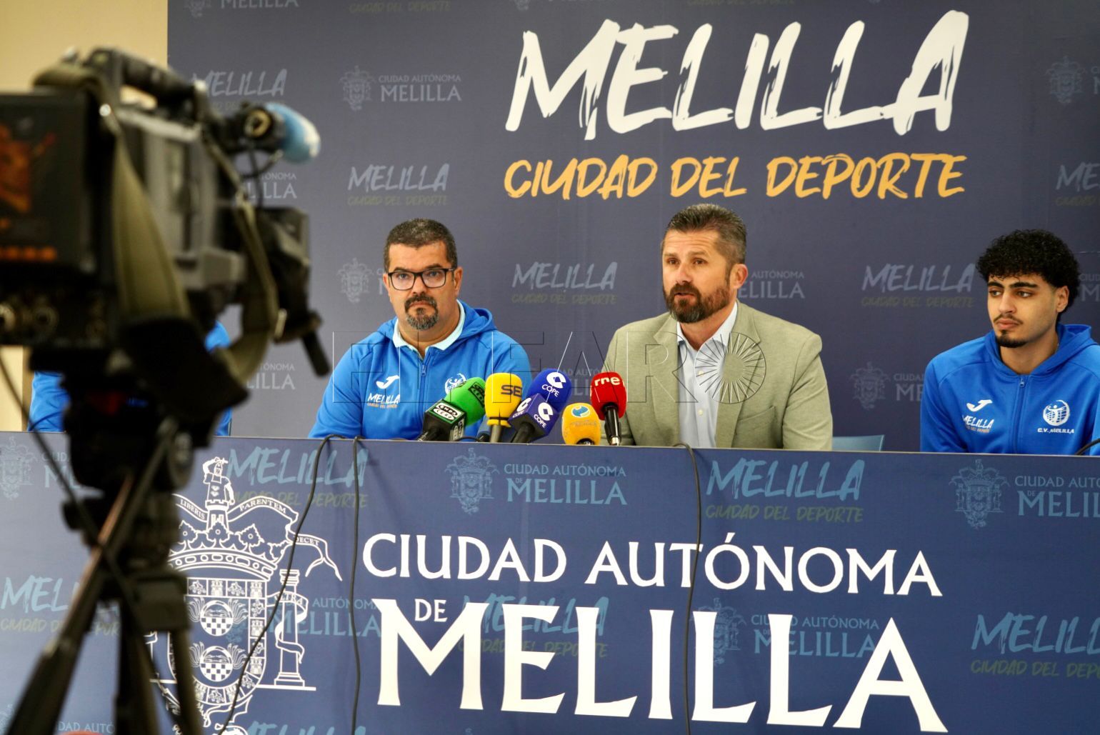 WhatsApp Image 2025 01 13 at 10.46.37 Toda la plantilla del CV Melilla deseosa de que llegue el partido