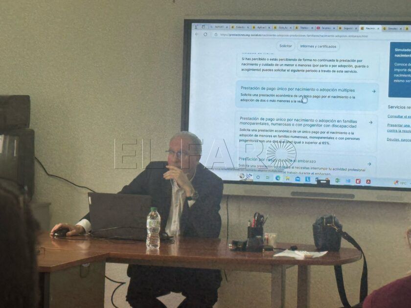 FOTO INSS 2 La Seguridad Social divulga sus servicios electrónicos en la sede de la UGT