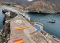 Fondeo Velez El buque auxiliar Mar Caribe realiza con éxito el primer apoyo de 2025 a la España africana