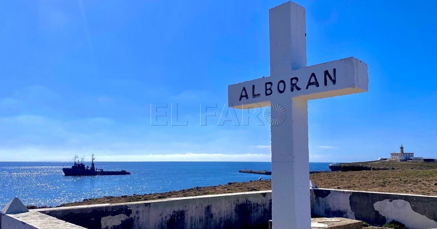 Mar Caribe en Alboran recorte El buque auxiliar Mar Caribe realiza con éxito el primer apoyo de 2025 a la España africana