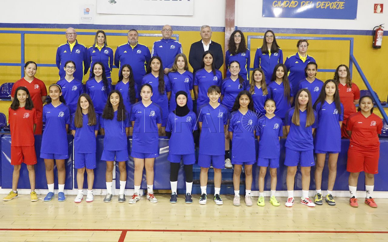 WEB GRUPO COMPLETO MG 9208 La Sub-12 y la Sub-14 ponen rumbo a Cádiz
